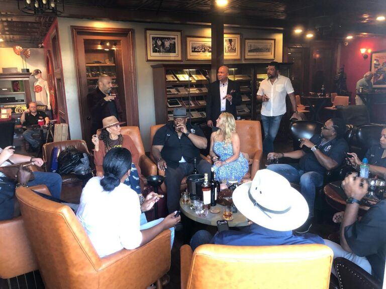 LG Cigar Club lounge smoking aristocrats 768x576
